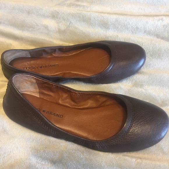 Lucky Brand Shoes - Dark Brown Lucky Brand Emmie flats - size 8
